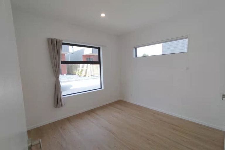 Photo of property in 36d Marendellas Drive, Bucklands Beach, Auckland, 2014