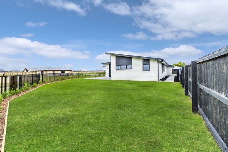 Photo of property in 32 Da Vinci Avenue, Leeston, 7632