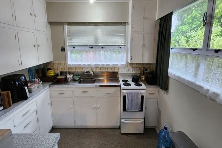 Photo of property in 118 Frankley Road, Frankleigh Park, New Plymouth, 4310