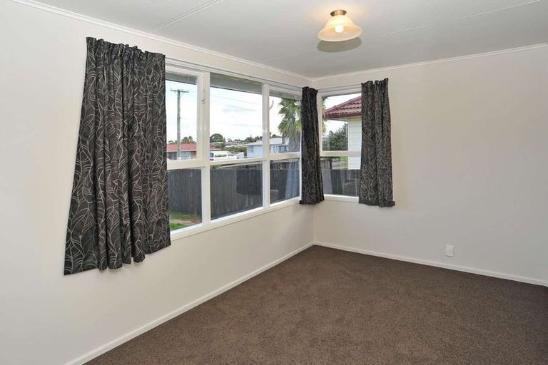 Photo of property in 85 Blake Road, Mangere East, Auckland, 2024