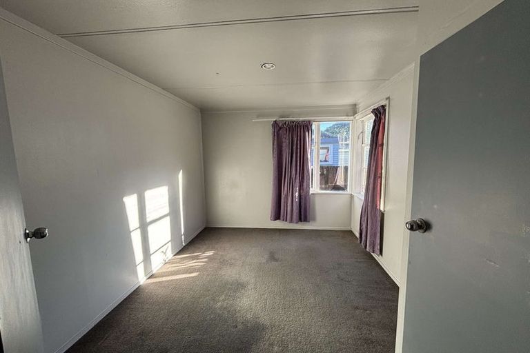 Photo of property in 25 Petherick Street, Taita, Lower Hutt, 5011