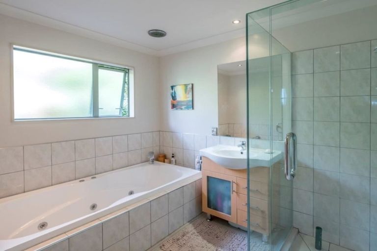 Photo of property in 4 Kaka Street, Waikanae, 5036