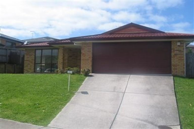 Photo of property in 5 Marbella Crescent, Oteha, Auckland, 0632