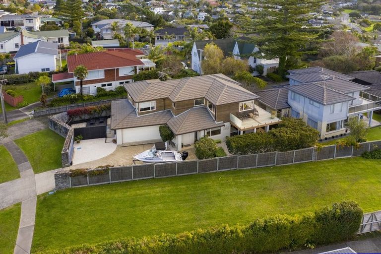 Photo of property in 1/35 Kowhai Road, Mairangi Bay, Auckland, 0630