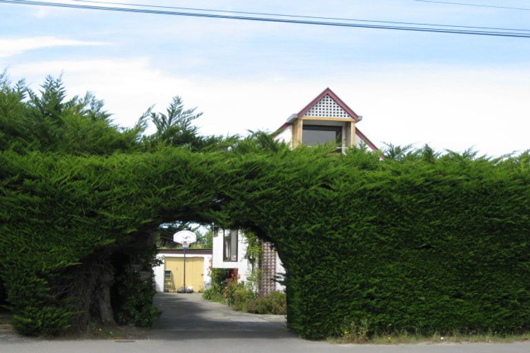 Photo of property in 133 Estuary Road, South New Brighton, Christchurch, 8062