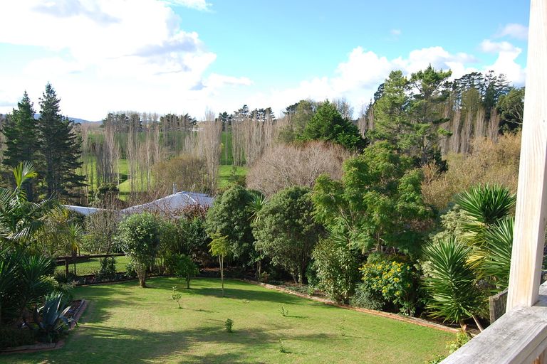 Photo of property in 13 Settlement Road, Kaiwaka, 0573
