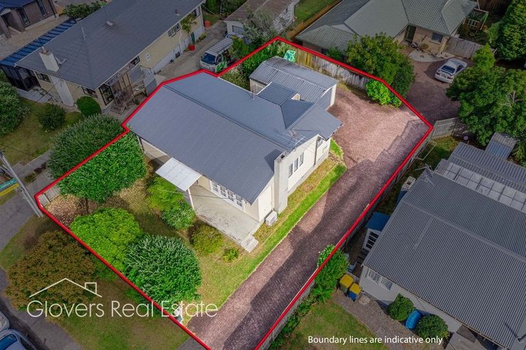 Photo of property in 72 Hepburn Road, Glendene, Auckland, 0602