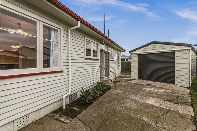 Photo of property in 15 Devon Street, Taradale, Napier, 4112