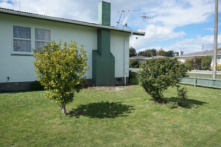 Photo of property in 50 Exeter Crescent, Pirimai, Napier, 4112