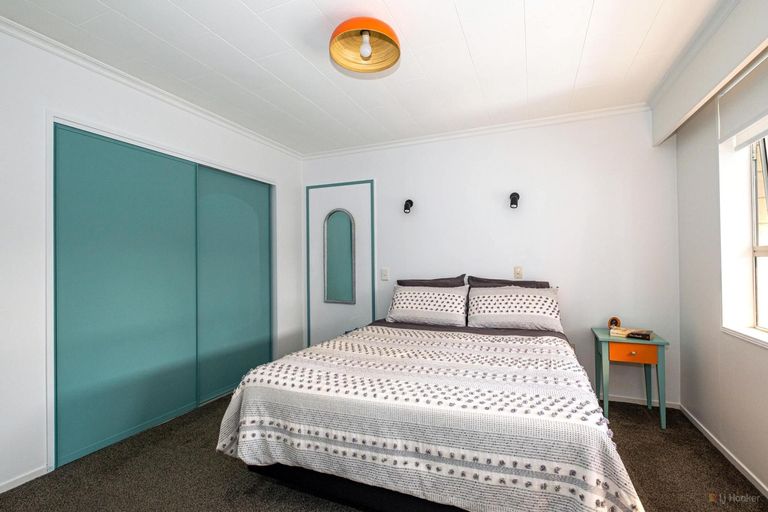 Photo of property in 10a-b Churchill Place, Waimate, 7924