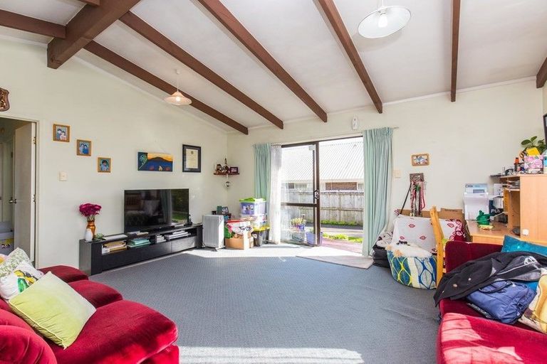Photo of property in 3 Robertson Road, Ranui, Auckland, 0612