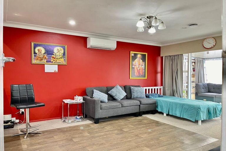 Photo of property in 1/20 Edorvale Avenue, Manukau, Auckland, 2025