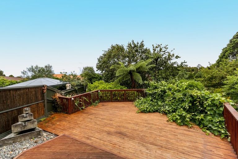 Photo of property in 12 Dorset Avenue, Westown, New Plymouth, 4310