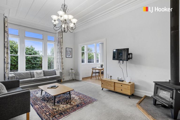 Photo of property in 73 Royal Crescent, Saint Kilda, Dunedin, 9012