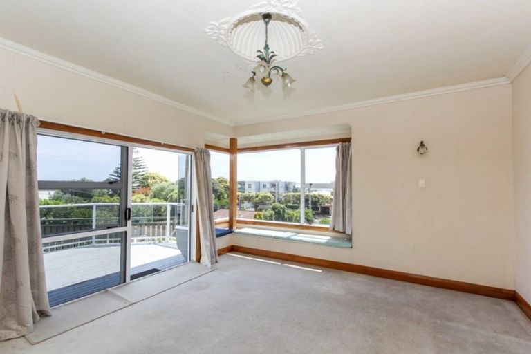 Photo of property in 28 Mclean Street, Strandon, New Plymouth, 4312