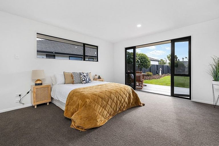 Photo of property in 8 Ti Rakau Drive, Woolston, Christchurch, 8023