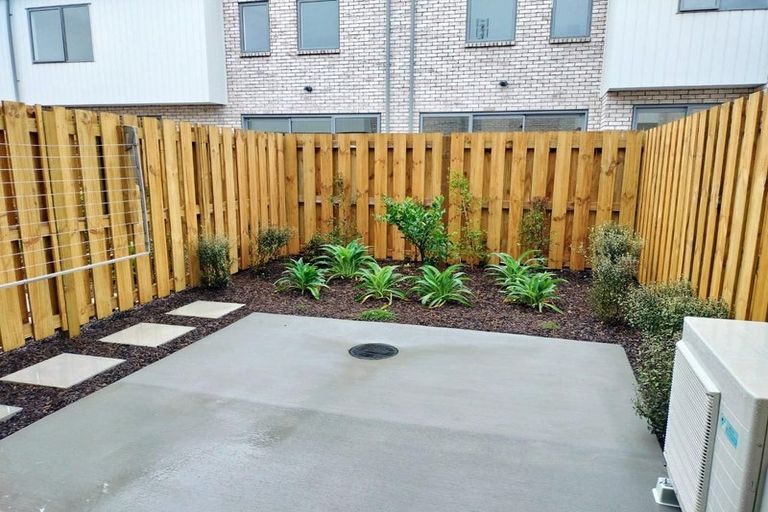 Photo of property in 111 Mangahoe Road, Mount Wellington, Auckland, 1062