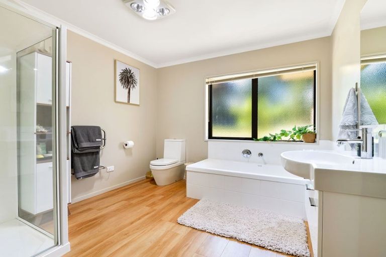 Photo of property in 122 Iles Road, Lynmore, Rotorua, 3010