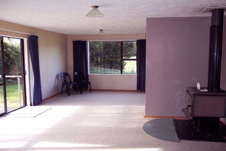 Photo of property in 66 Clifden Highway, Tuatapere, 9691