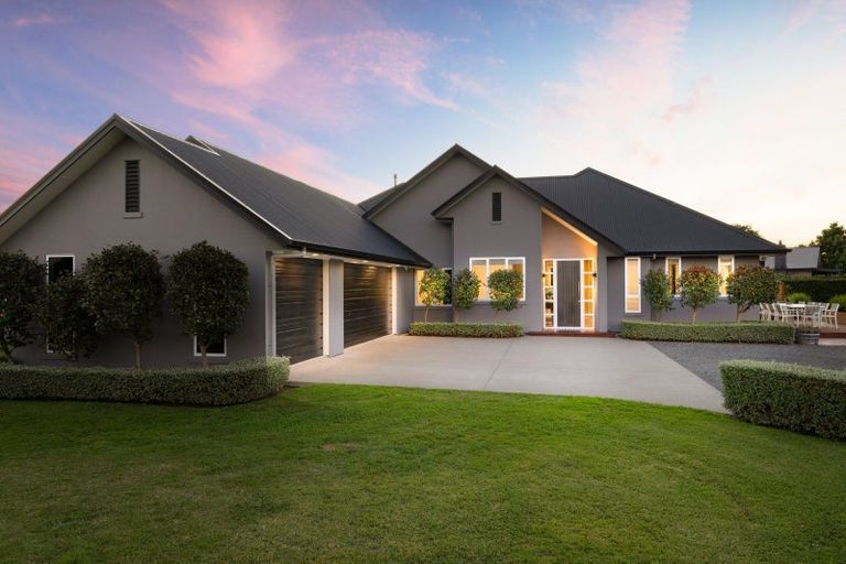 Photo of property in 555 Fencourt Road, Cambridge, 3493