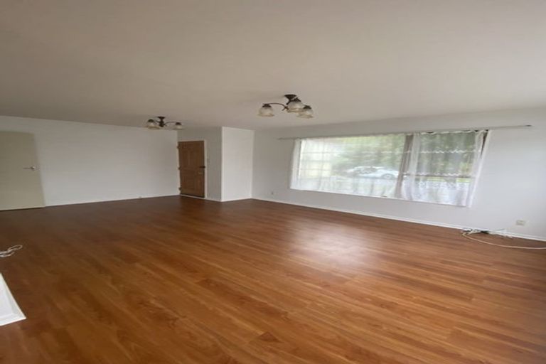 Photo of property in 71 Fyvie Avenue, Tawa, Wellington, 5028