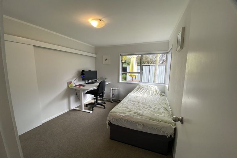 Photo of property in 9 Sealand Place, Mangere Bridge, Auckland, 2022