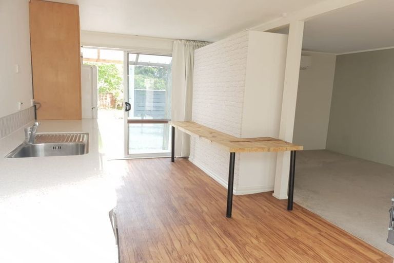 Photo of property in 1/508 East Coast Road, Windsor Park, Auckland, 0630