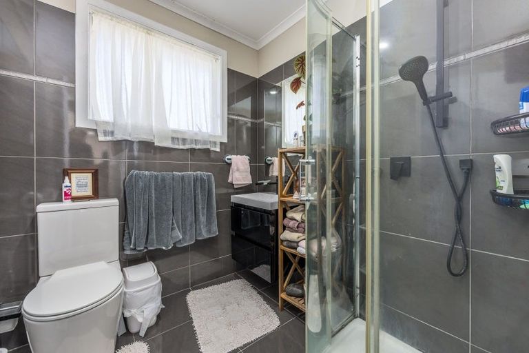 Photo of property in 27 Church Hill Road, Port Albert, Wellsford, 0973