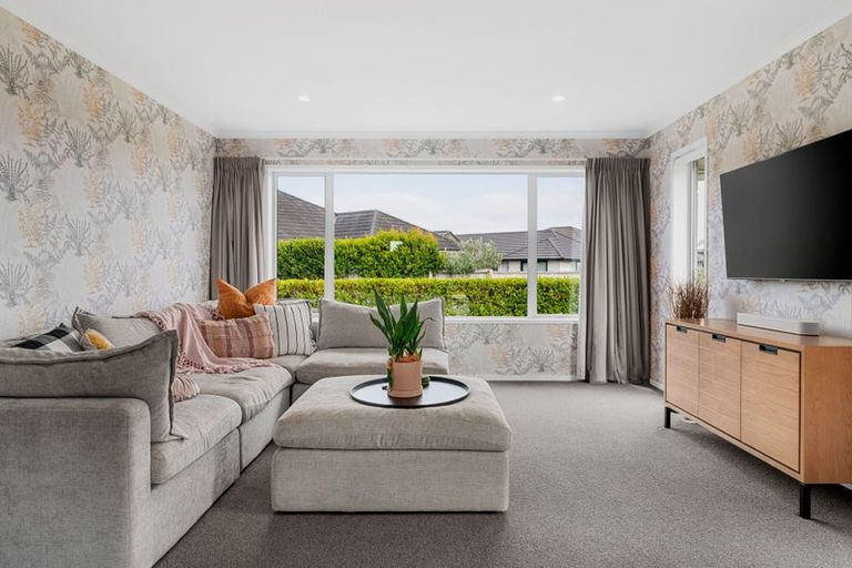 Photo of property in 46 Helen June Avenue, Flagstaff, Hamilton, 3210