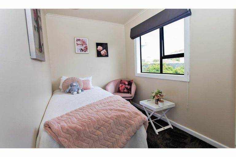 Photo of property in 73 Hargood Street, Woolston, Christchurch, 8062