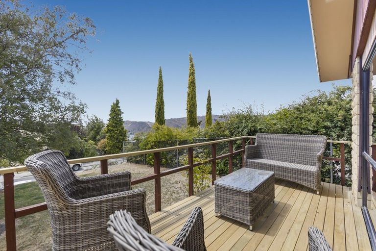 Photo of property in 12 Kamaka Crescent, Bridge Hill, Alexandra, 9320