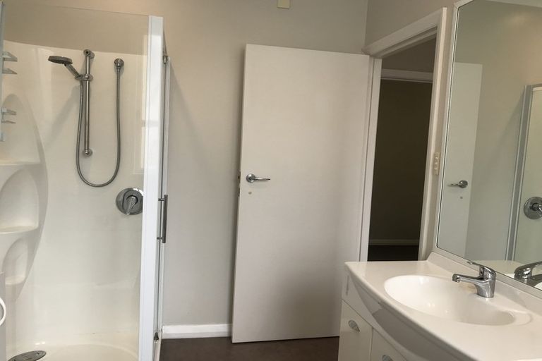 Photo of property in 23 Allington Road, Karori, Wellington, 6012