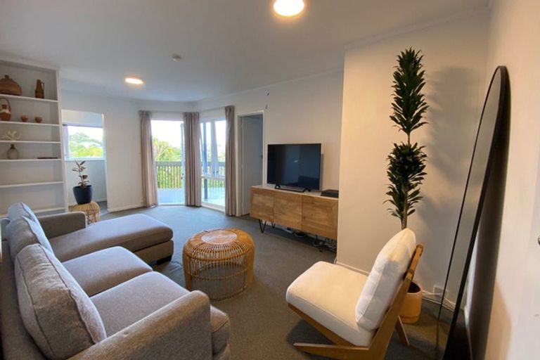 Photo of property in 3/40 Rawene Road, Birkenhead, Auckland, 0626