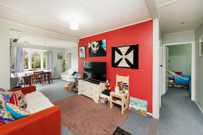 Photo of property in 19 Epsom Road, Hokowhitu, Palmerston North, 4410