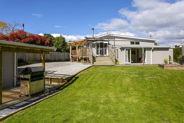 Photo of property in 9 Parata Street, Two Mile Bay, Taupo, 3330