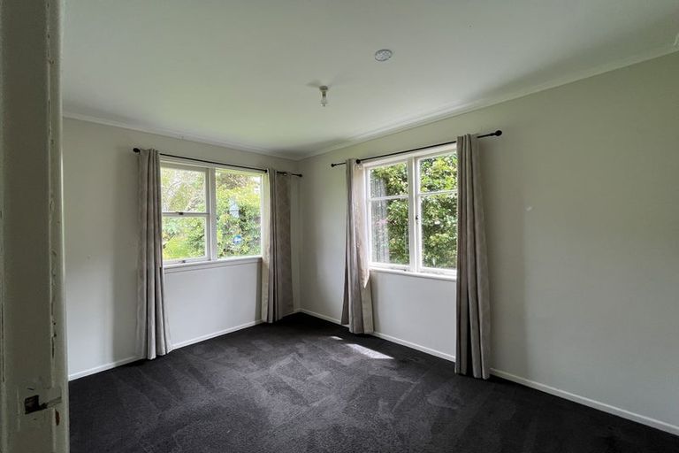 Photo of property in 12 Cutler Street, New Lynn, Auckland, 0600