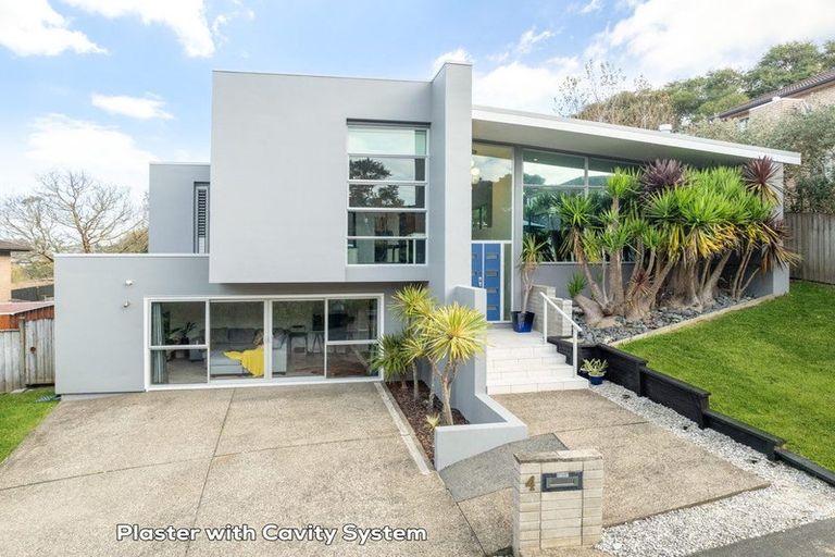 Photo of property in 4 Ilam Lane, Fairview Heights, Auckland, 0632