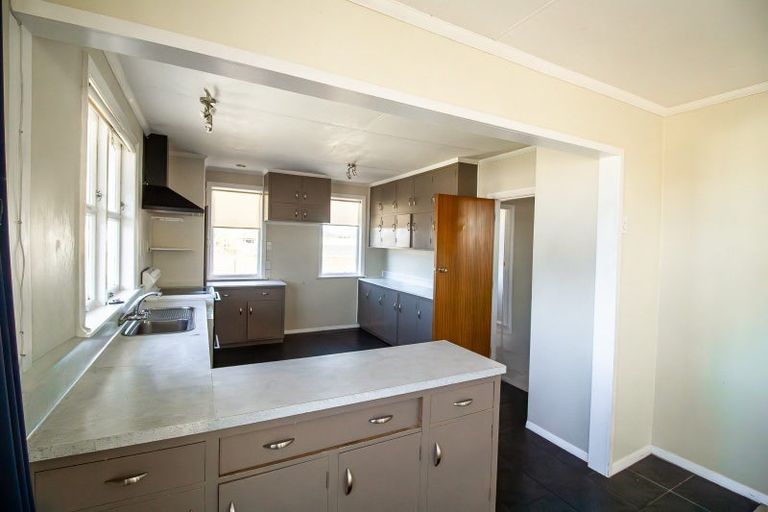 Photo of property in 241 Vogel Street, Roslyn, Palmerston North, 4414