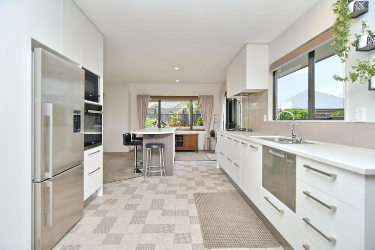 Photo of property in 11 Baltic Place, Northwood, Christchurch, 8051