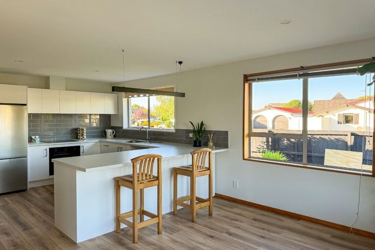 Photo of property in 48 Oldwood Street, Bishopdale, Christchurch, 8053