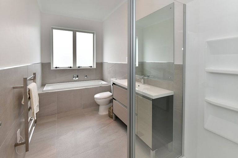 Photo of property in 5 Leggett Lane, Red Beach, 0932