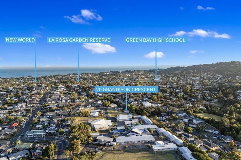 Photo of property in 18 Grandison Crescent, New Lynn, Auckland, 0600