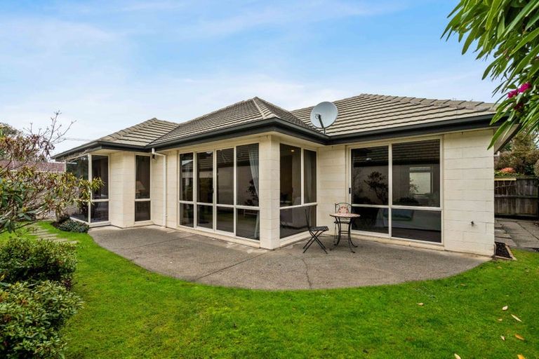 Photo of property in 2/35 Merrin Street, Avonhead, Christchurch, 8042