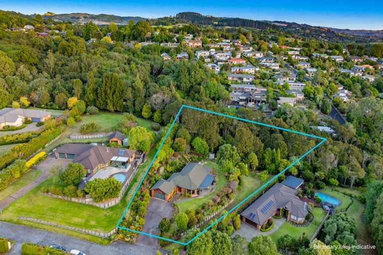 Photo of property in 13 Tanah Merah Drive, Papakura, 2110