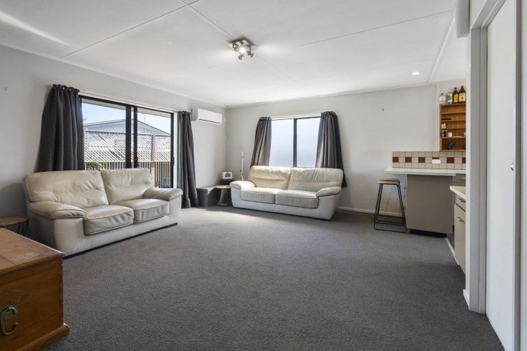 Photo of property in 22b Manchester Street, Takaro, Palmerston North, 4412