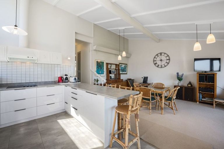 Photo of property in 9/66 Victoria Road, Devonport, Auckland, 0624