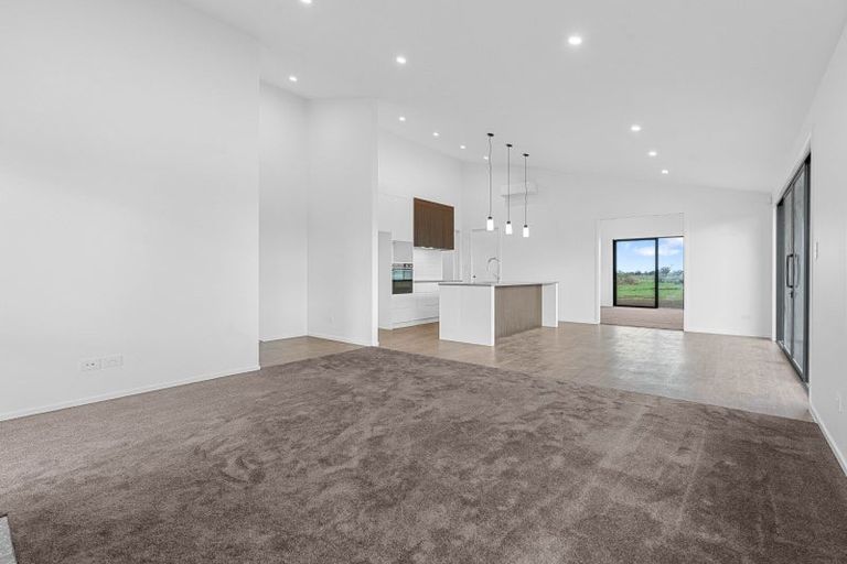 Photo of property in 3 Nicholson Road, Clareville, Carterton, 5791