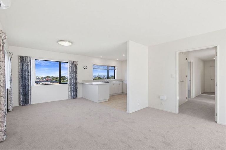 Photo of property in 28/197 Royal Road, Massey, Auckland, 0614