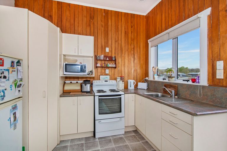 Photo of property in 33 Valley Road, Hikurangi, 0114