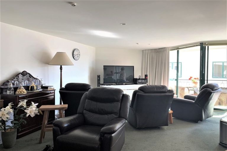 Photo of property in St James Courts, 12/77 Gloucester Street, Christchurch Central, Christchurch, 8013